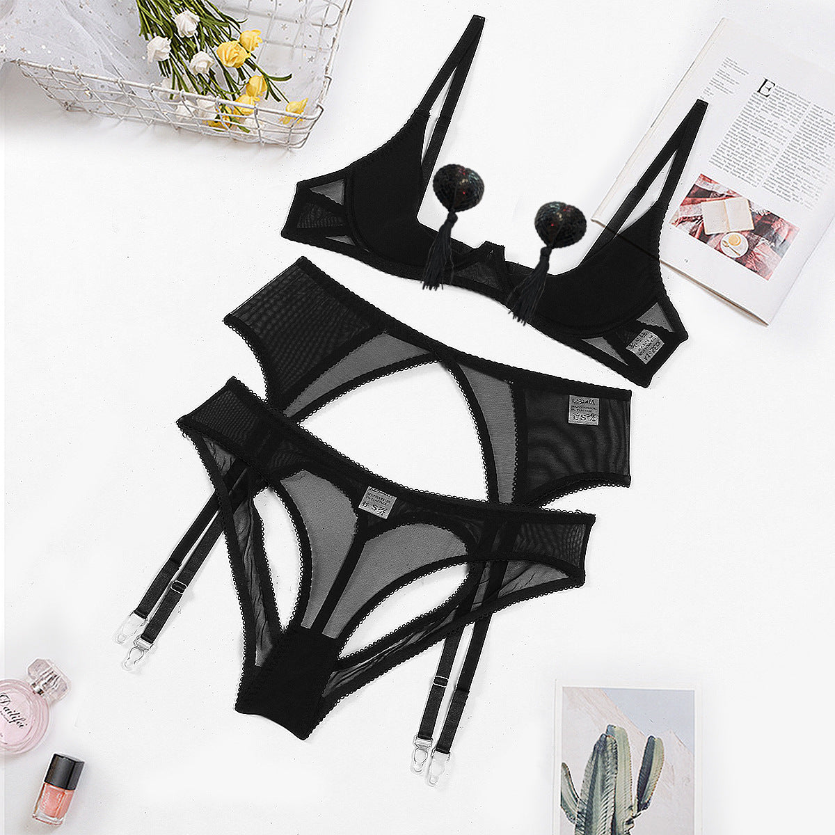 Syrn Lingerie Peach Lift: Open-Bust Sheer Mesh Four-Piece Set with Pasties detail image 6